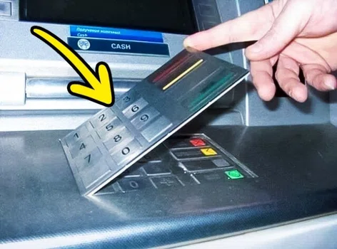 Jak sprawdzić, czy bankomat nie jest przerobiony przez oszustów?