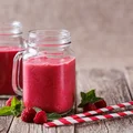 Koktajl malinowy z kaszą jaglaną