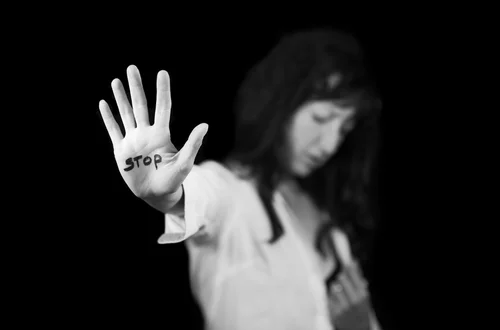 Międzynarodowy Dzień Eliminacji Przemocy wobec Kobiet: Czas na Zmianę