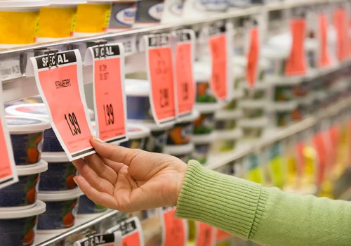 Ta umowa może zmienić polski rynek spożywczy! Giganci połączą siły na 10 lat!