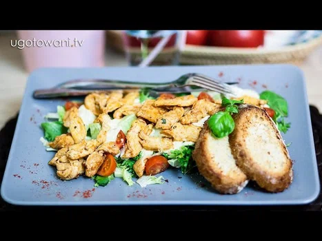 Szybka sałatka z kurczakiem bez majonezu