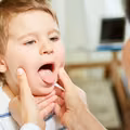 Zakaźna choroba opanowała Polskę! 5 razy więcej zachorowań, a odporność nie występuje!