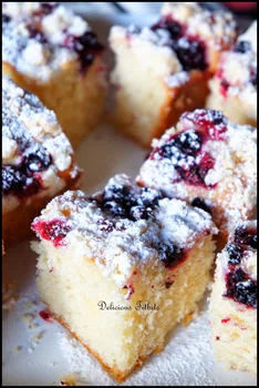 Drożdżówka z owocami