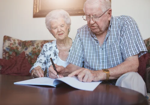 Zanim podpiszesz ten dokument u notariusza, dobrze się zastanów – skutki odczują też twoje dzieci i wnuki!