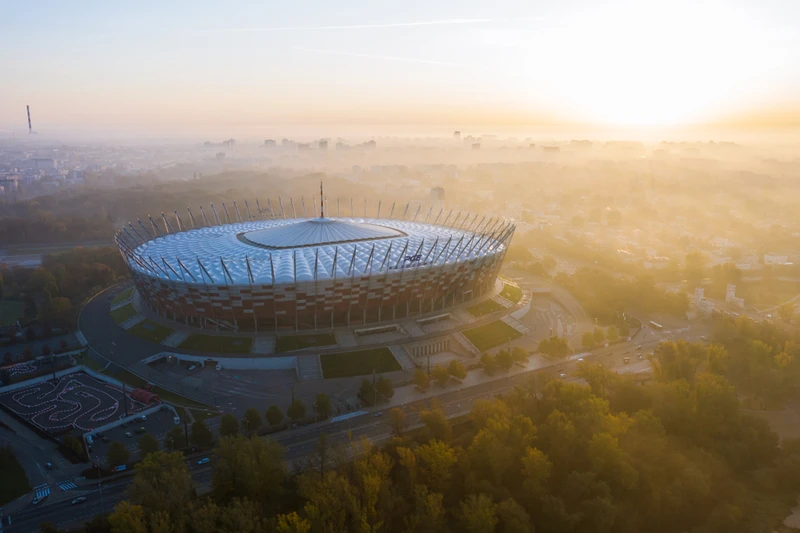 Więcej lekarzy niż chorych? Co się dzieje w szpitalu na Stadionie Narodowym