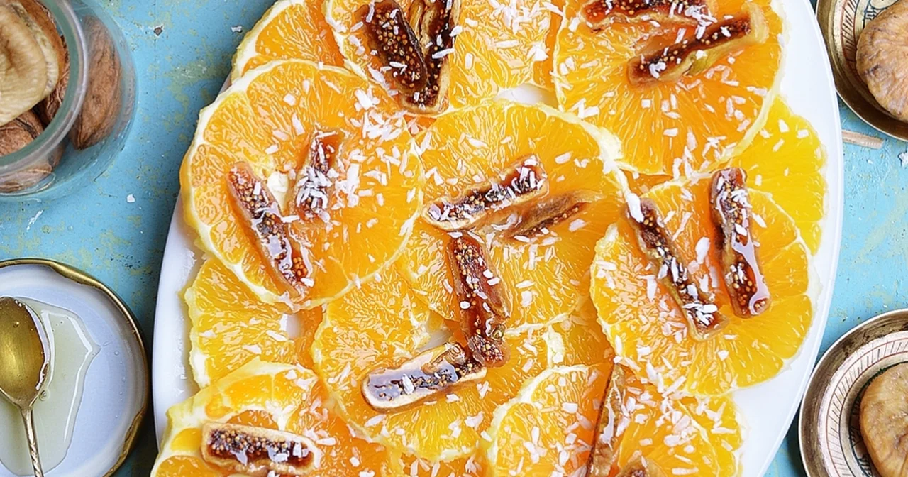 Sałatka z pomarańczy z suszonymi figami