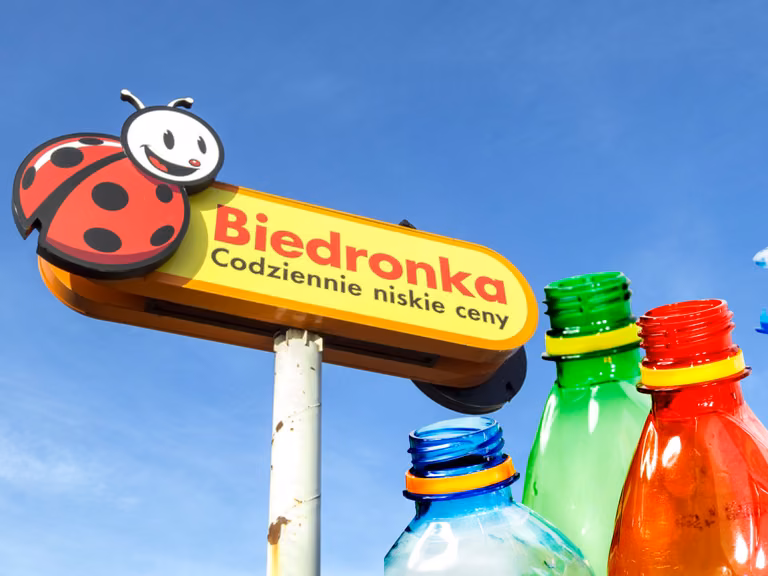 Biedronka odkupuje plastikowe butelki! 1 zł za 6 butelek! Poznaj szczegóły!