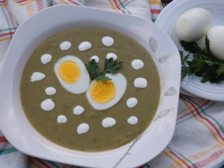 Kremowa zupa ziemniaczano-szczawiowa