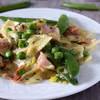 Farfalle w zielonym towarzystwie