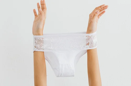 Dzień bez Bielizny: Święto Naturalności i Akceptacji Ciała