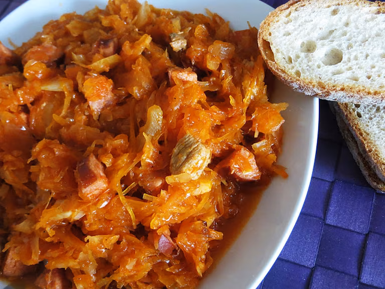 Bigos z kiszonej kapusty