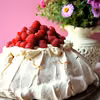 Pavlova z malinami