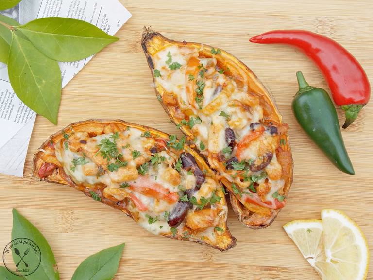 Bataty faszerowane kurczakiem fajitas
