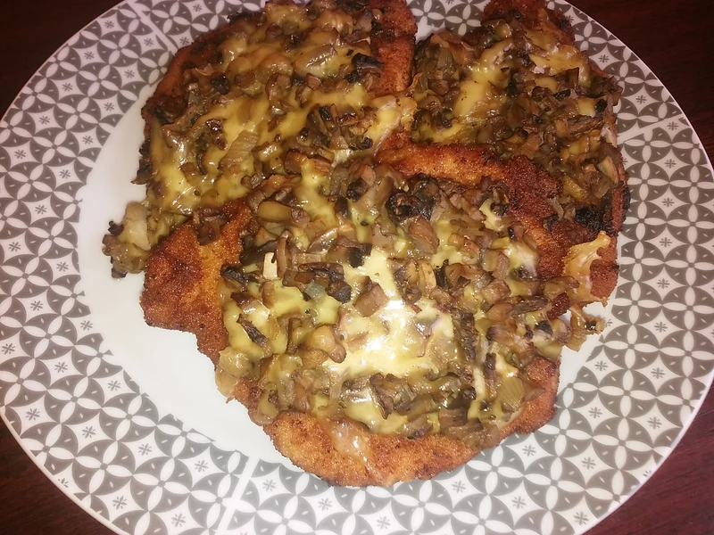 Schabowy pod pieczarkami