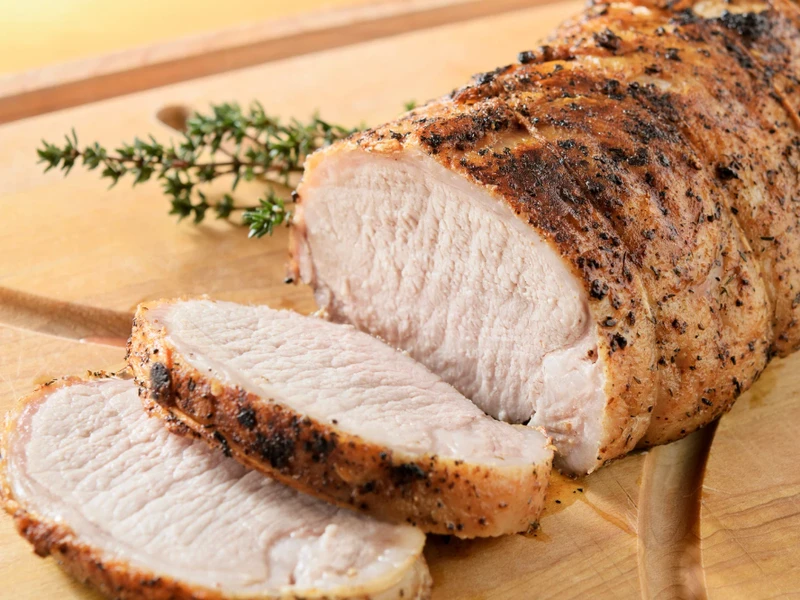 Większość ludzi źle piecze schab na Wielkanoc! Oto trik, dzięki któremu zawsze będzie soczysty