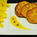 Placuszki jaglane z bananem i musem z mango