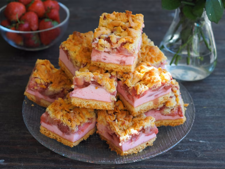 Ciasto z truskawkami. Przepis krok po kroku