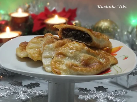 Pierogi z kapustą i grzybami