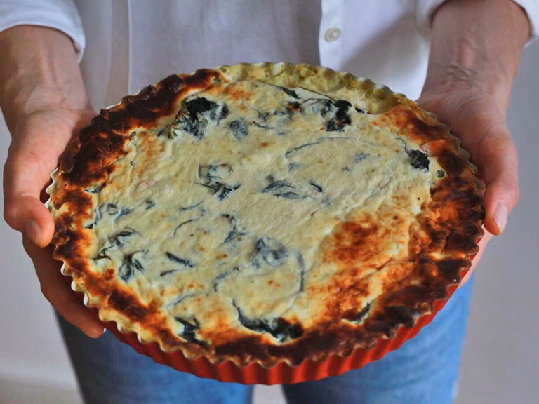 PONIEDZIAŁEK: QUICHE Z ZIEMNIAKÓW Z ŁOSOSIEM I SZPINAKIEM
