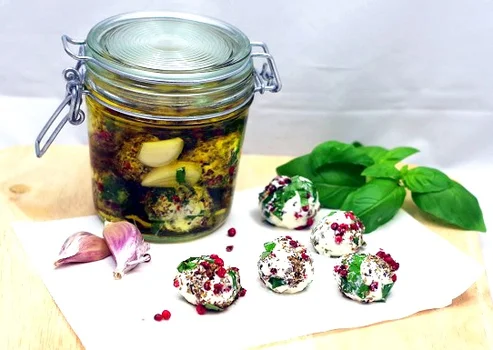 Labneh (ser z jogurtu greckiego)
