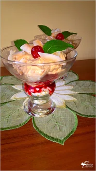 Fantazyjne desery z kremem biscuits crunchy