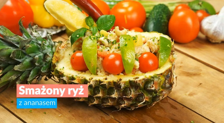 Smażony ryż z ananasem