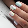 Manicure w kwiaty
