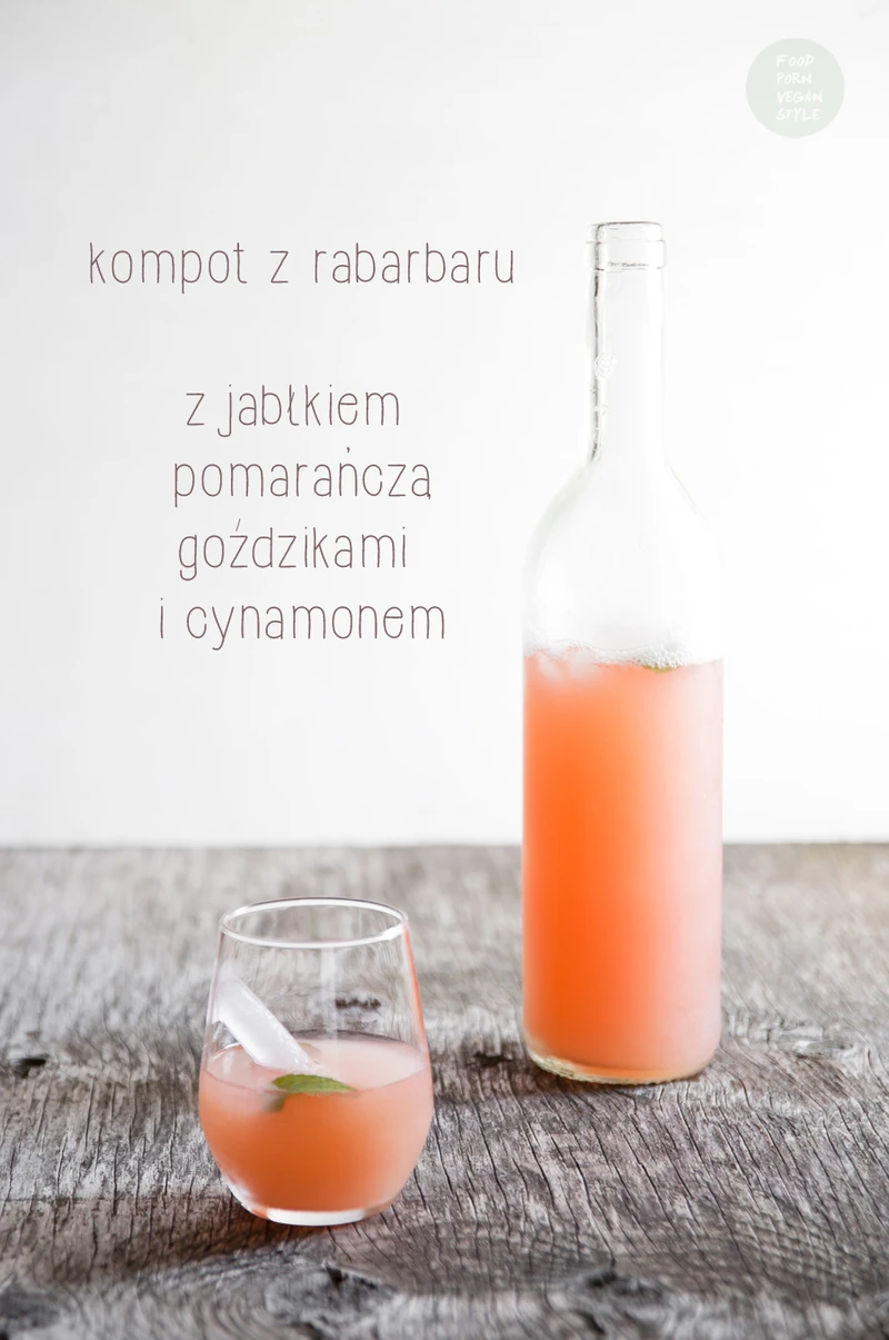 Kompot z rabarbaru