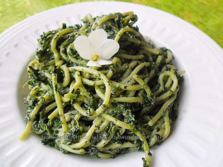 Spaghetti z pokrzywą