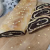 Wilgotny zwijany makowiec z gotową masą makową
