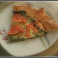 Quiche ze szpinakiem pomidorami i mozarellą