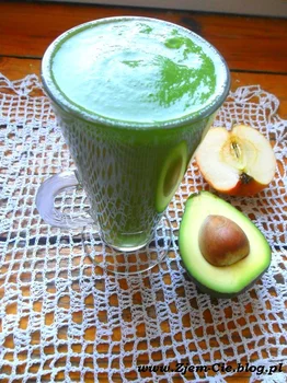 Zielone smoothie ze szpinaku – słodkie i kuszące
