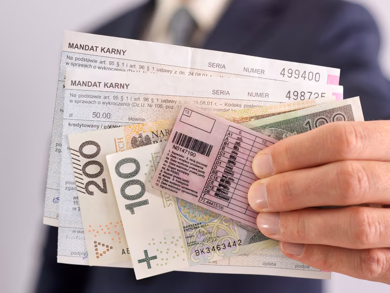 Ile zapłacimy za mandat za przekroczenie prędkości o 20 km/h w 2022?