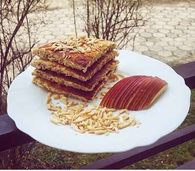 Jaglany omlet z jabłkiem