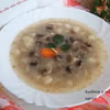 Zupa pieczarkowo serowa. Mocno pieczarkowa z serkiem topionym.