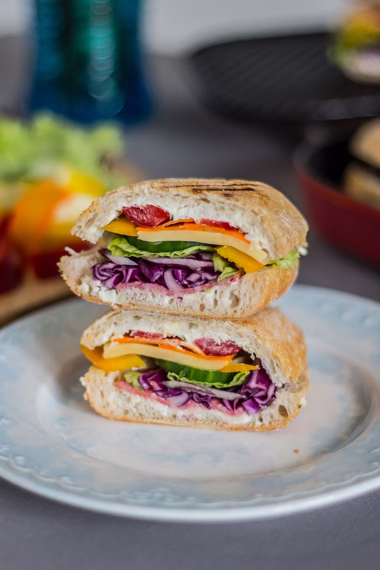 Grillowane tęczowe panini na pierwsze jesienne dni.