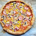 Pełnoziarnista pizza wiejska