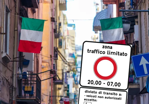 Widzisz tę tabliczkę we Włoszech? Wjazd kończy się automatycznym mandatem!