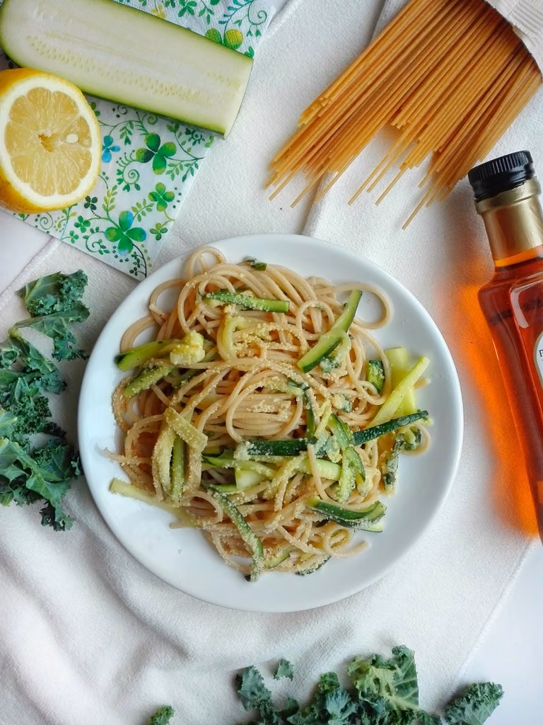 Wiosenne spaghetti z cukinią