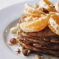 FIT pancakes z płatkami orkiszowymi i cynamonem