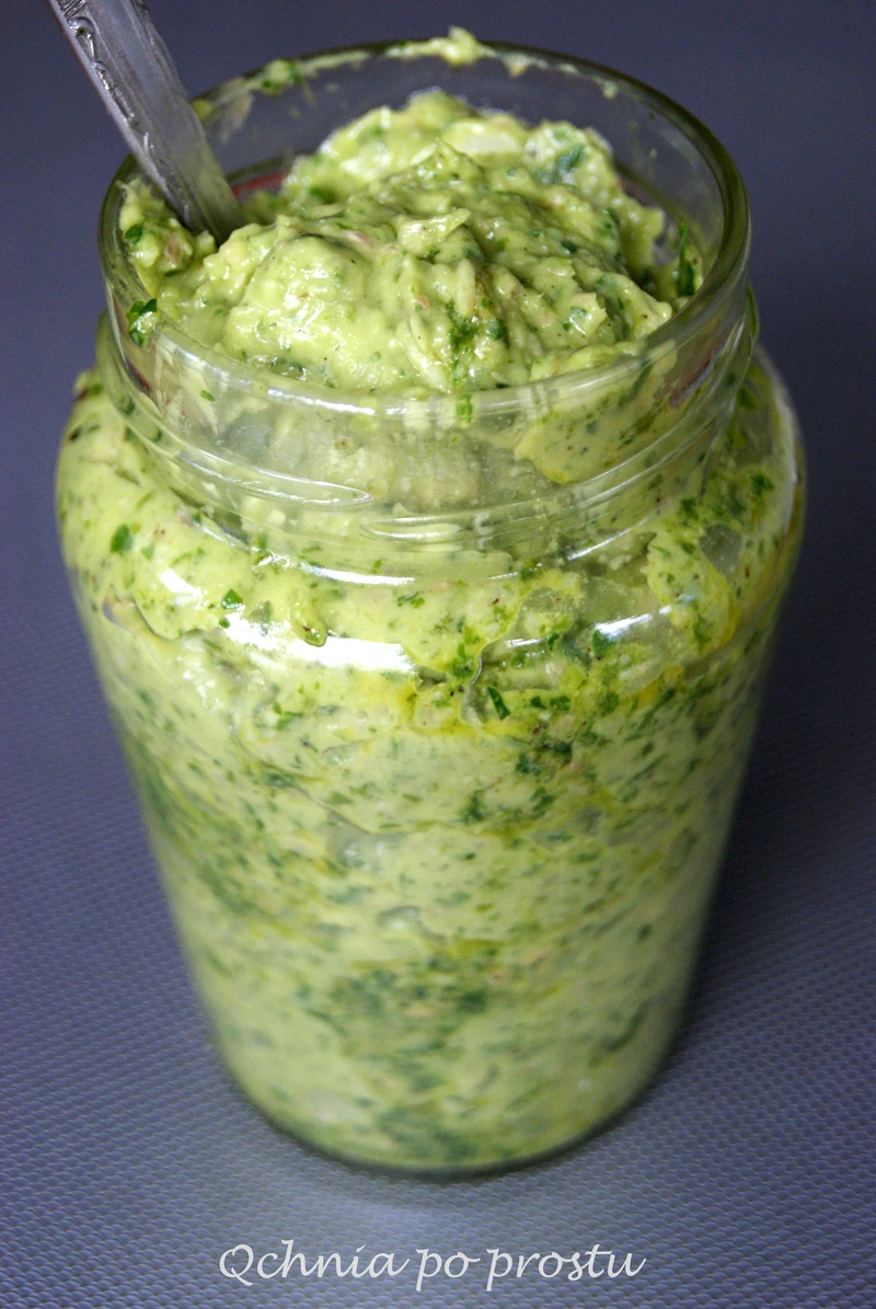 Pesto z rukoli, awokado i pestek słonecznika