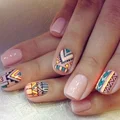 Kolorowy manicure na lato