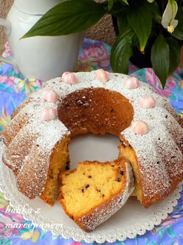 babka z marcepanem