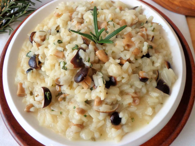Risotto z grzybami i rozmarynem