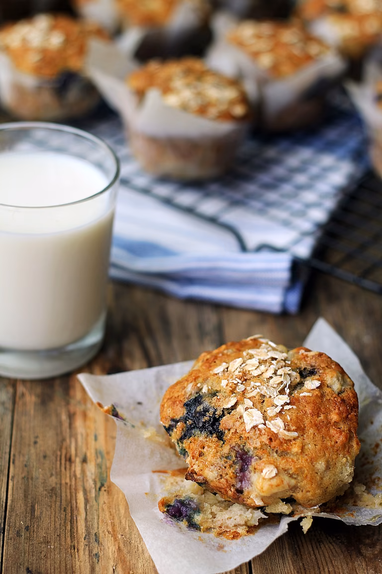 Muffiny bananowe z borówkami lub jagodami