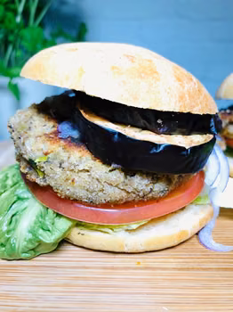 BŁYSKAWICZNE BURGERY WEGETARIAŃSKIE