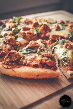 Pizza z kurczakiem i jalapeno