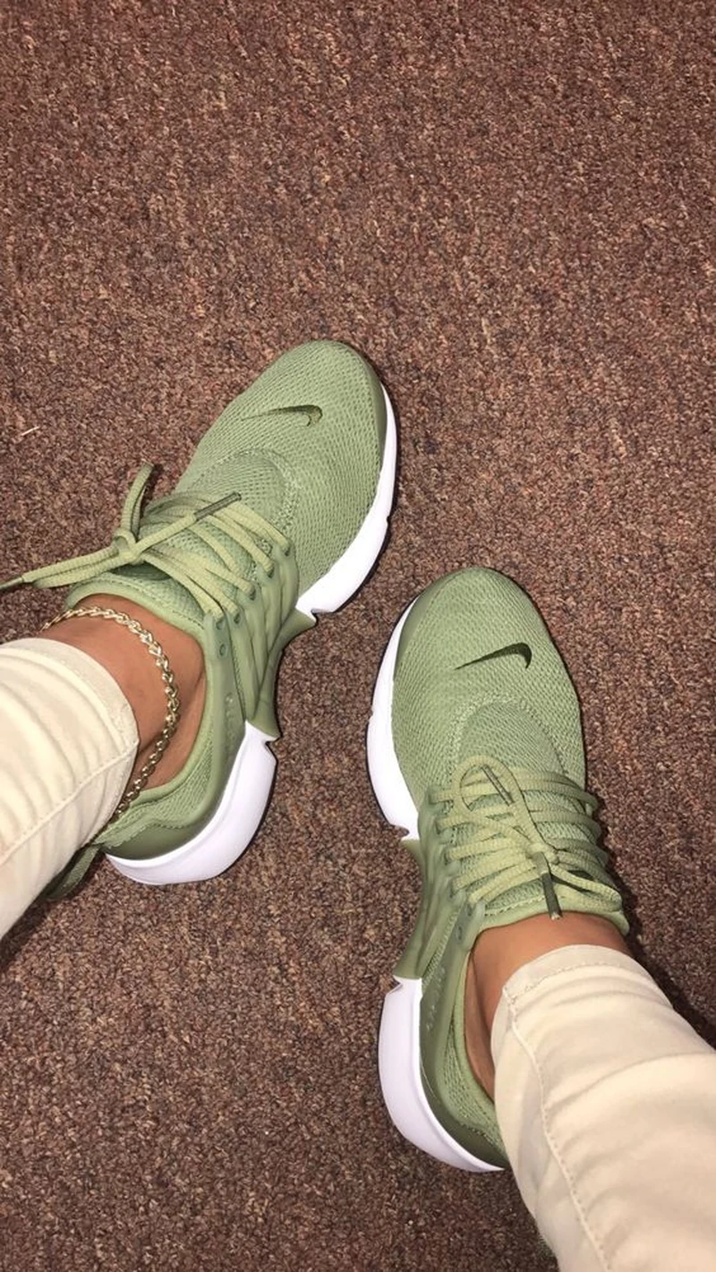 Oliwkowe Nike