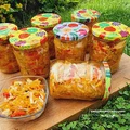 Pikantna sałatka z selerem i papryką