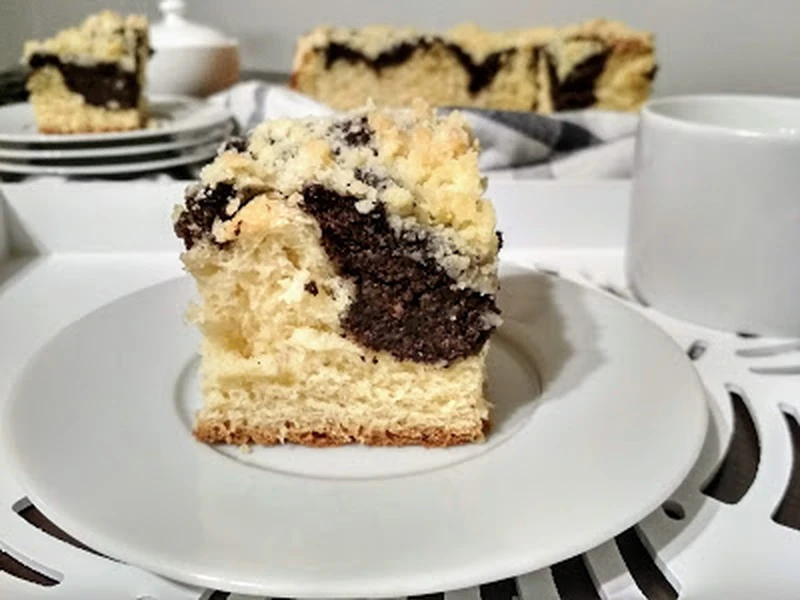 Drożdżówka z makiem i kruszonką